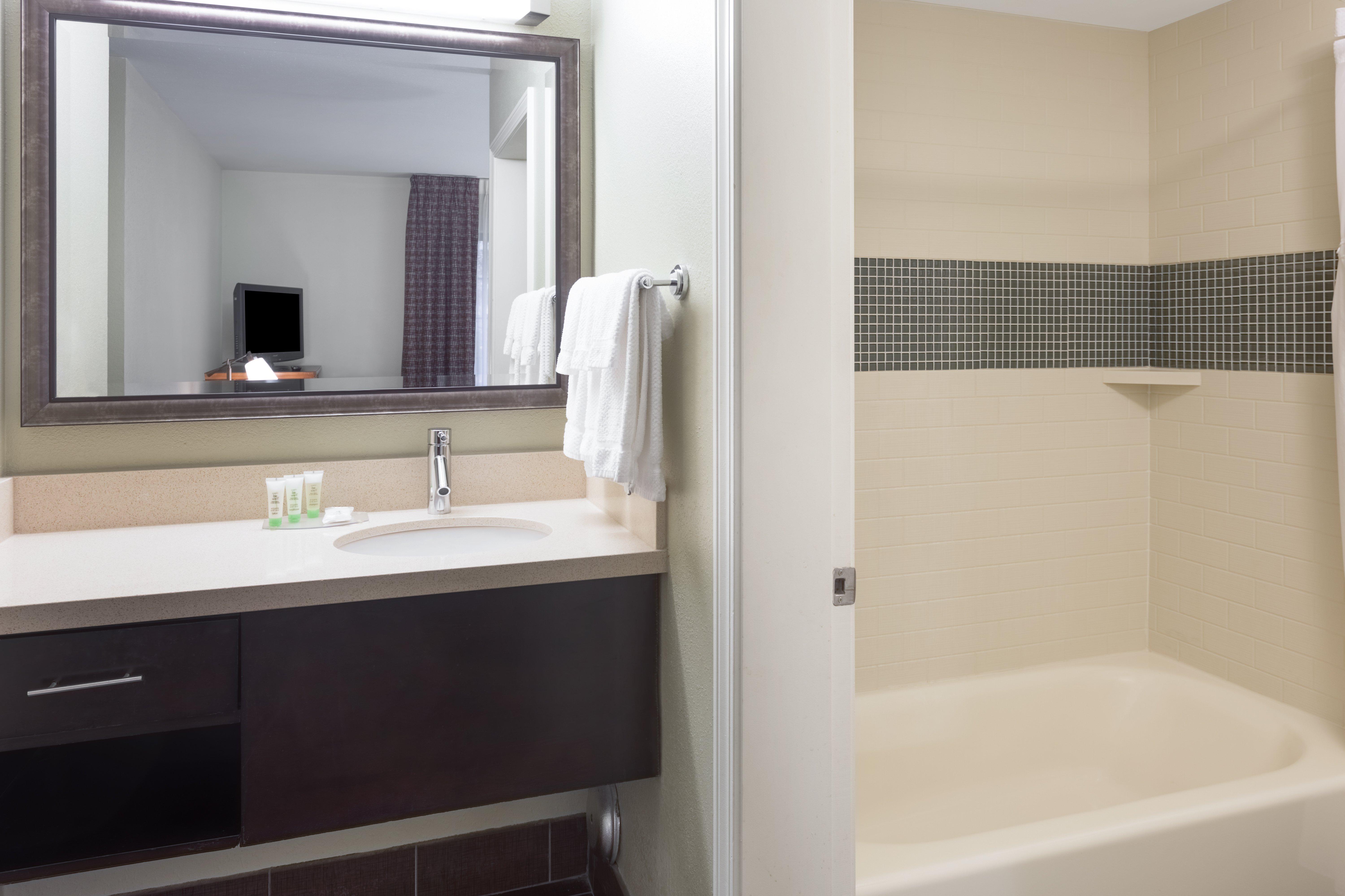 Sonesta Es Suites Atlanta Perimeter Center Данвуди Экстерьер фото