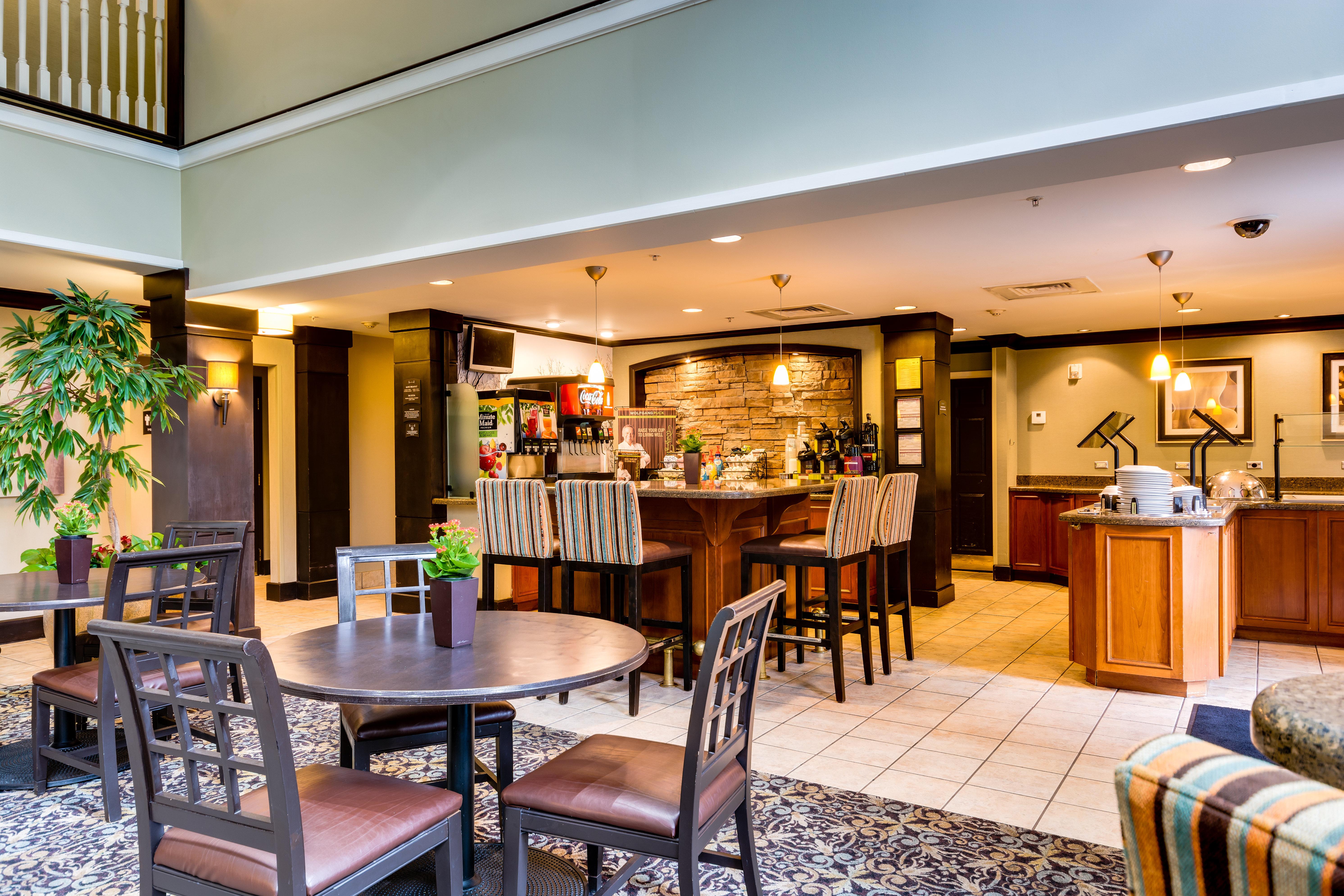 Sonesta Es Suites Atlanta Perimeter Center Данвуди Экстерьер фото