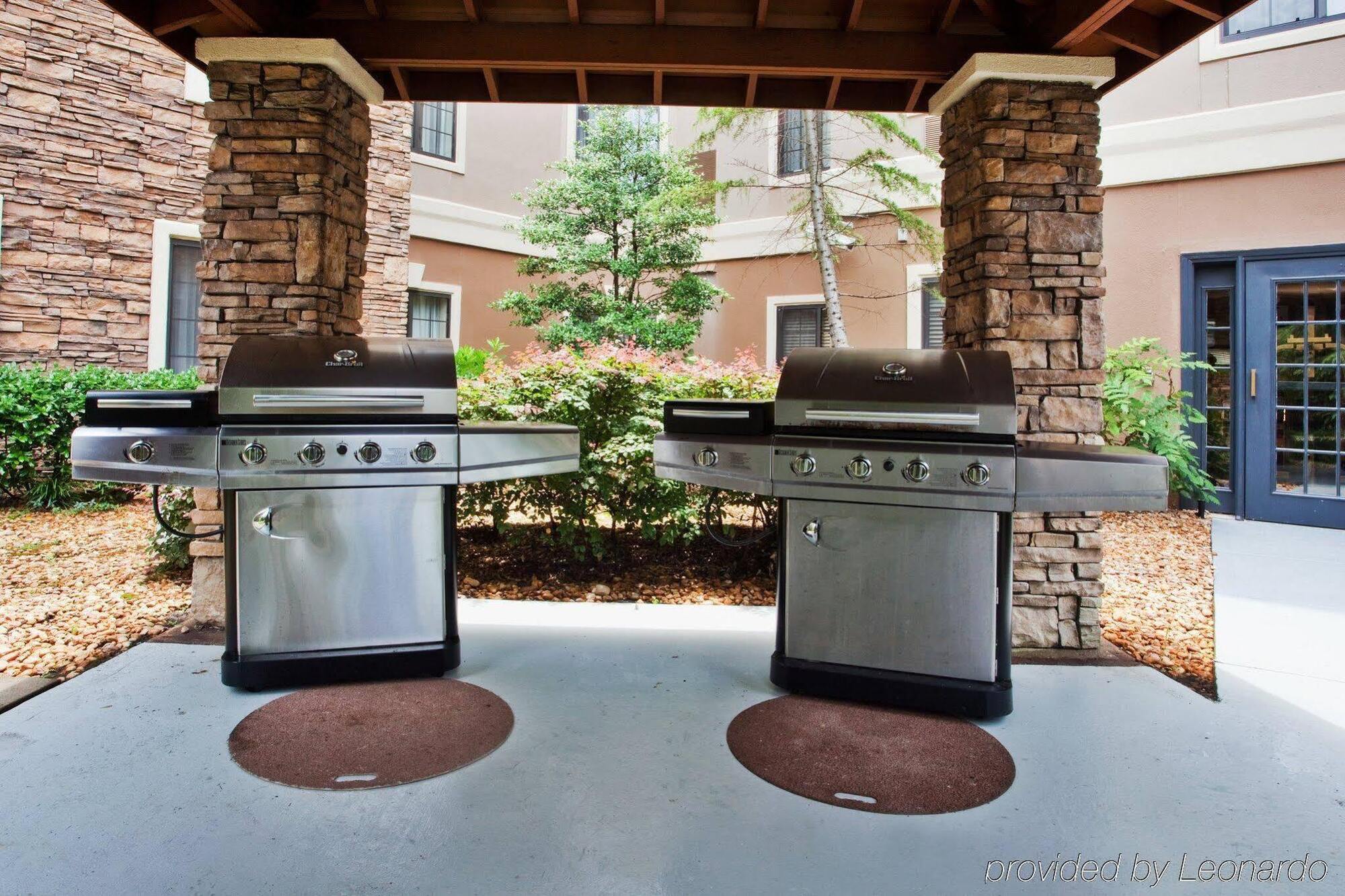 Sonesta Es Suites Atlanta Perimeter Center Данвуди Экстерьер фото